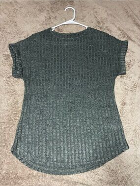 Amazon Short-Sleeve Ribbed Knit Top in Heathered Green
